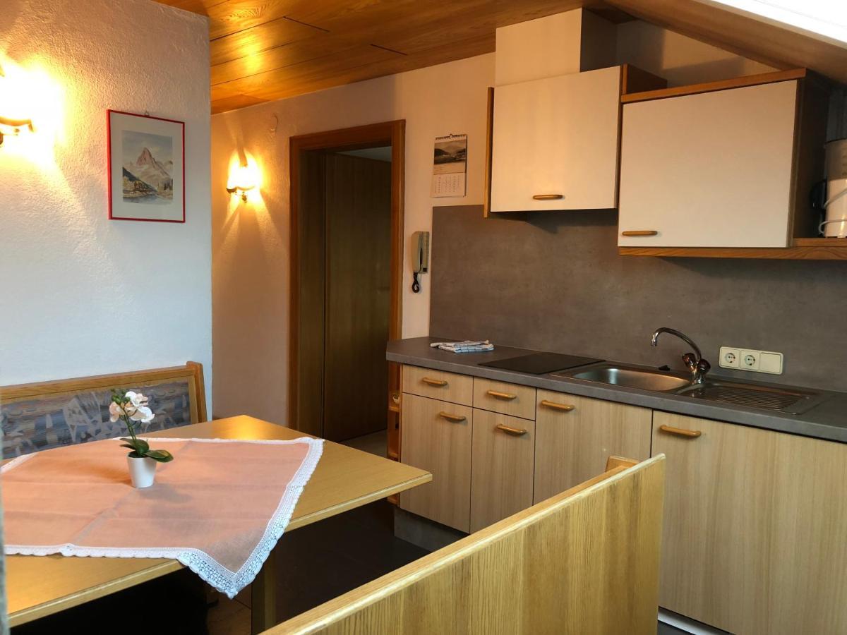 Haus Kneissl Seefeld no Tirol Exterior foto