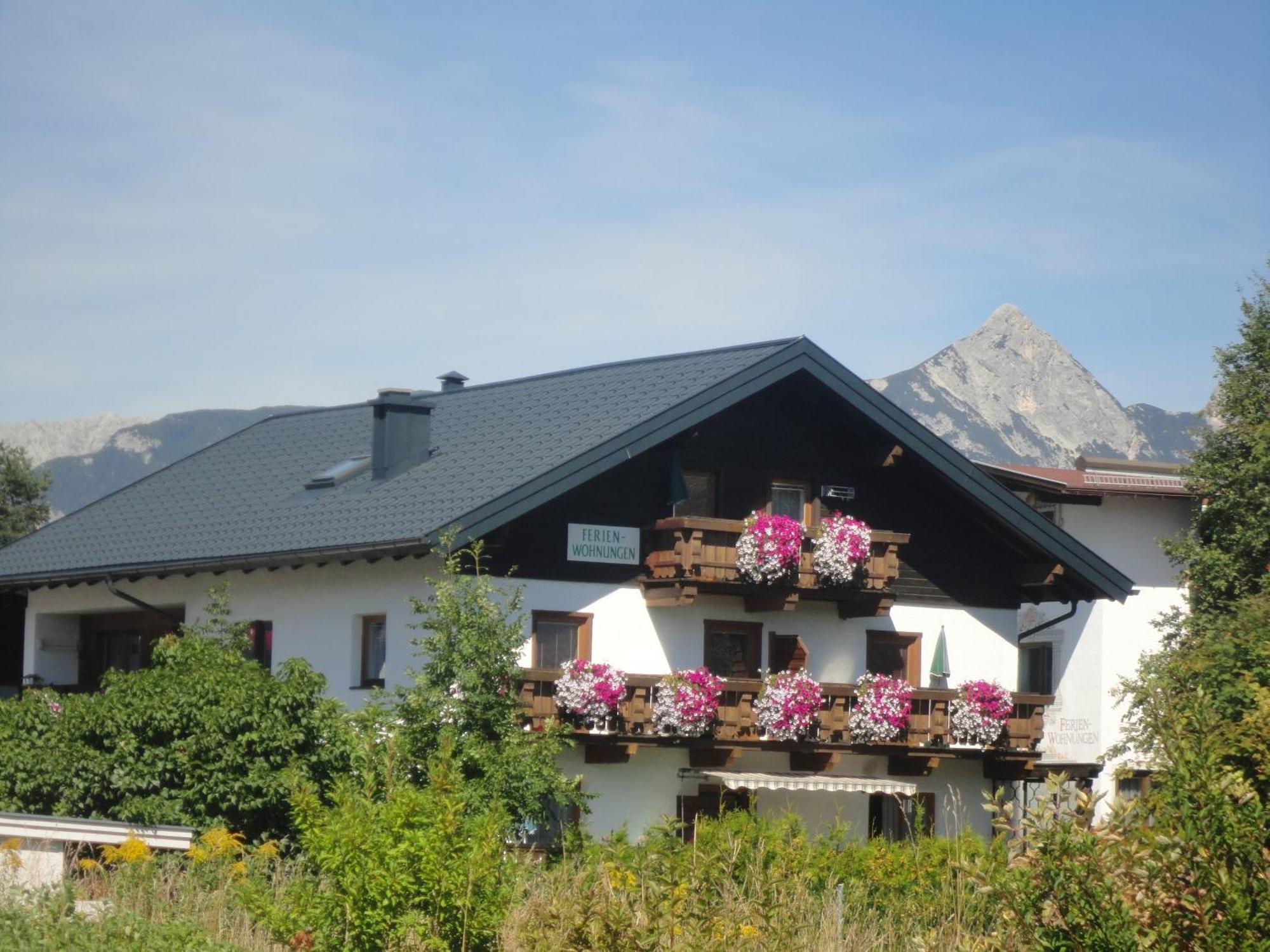 Haus Kneissl Seefeld no Tirol Exterior foto