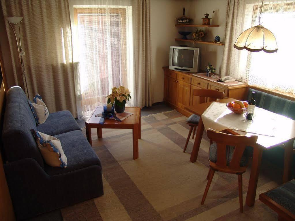 Haus Kneissl Seefeld no Tirol Exterior foto